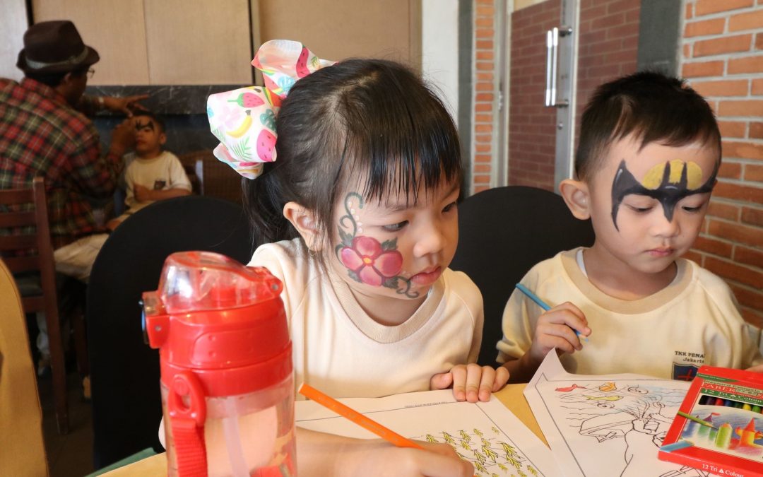 Children Face Painting to Celebrate National Children’s Day