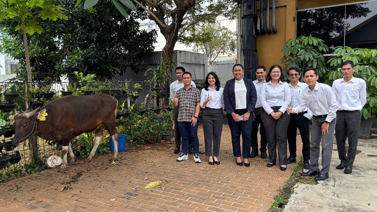 Satu Ekor Sapi, Sejuta Kebaikan. Park Hotel Cawang – Jakarta Berbagi Qurban untuk Warga & Karyawan