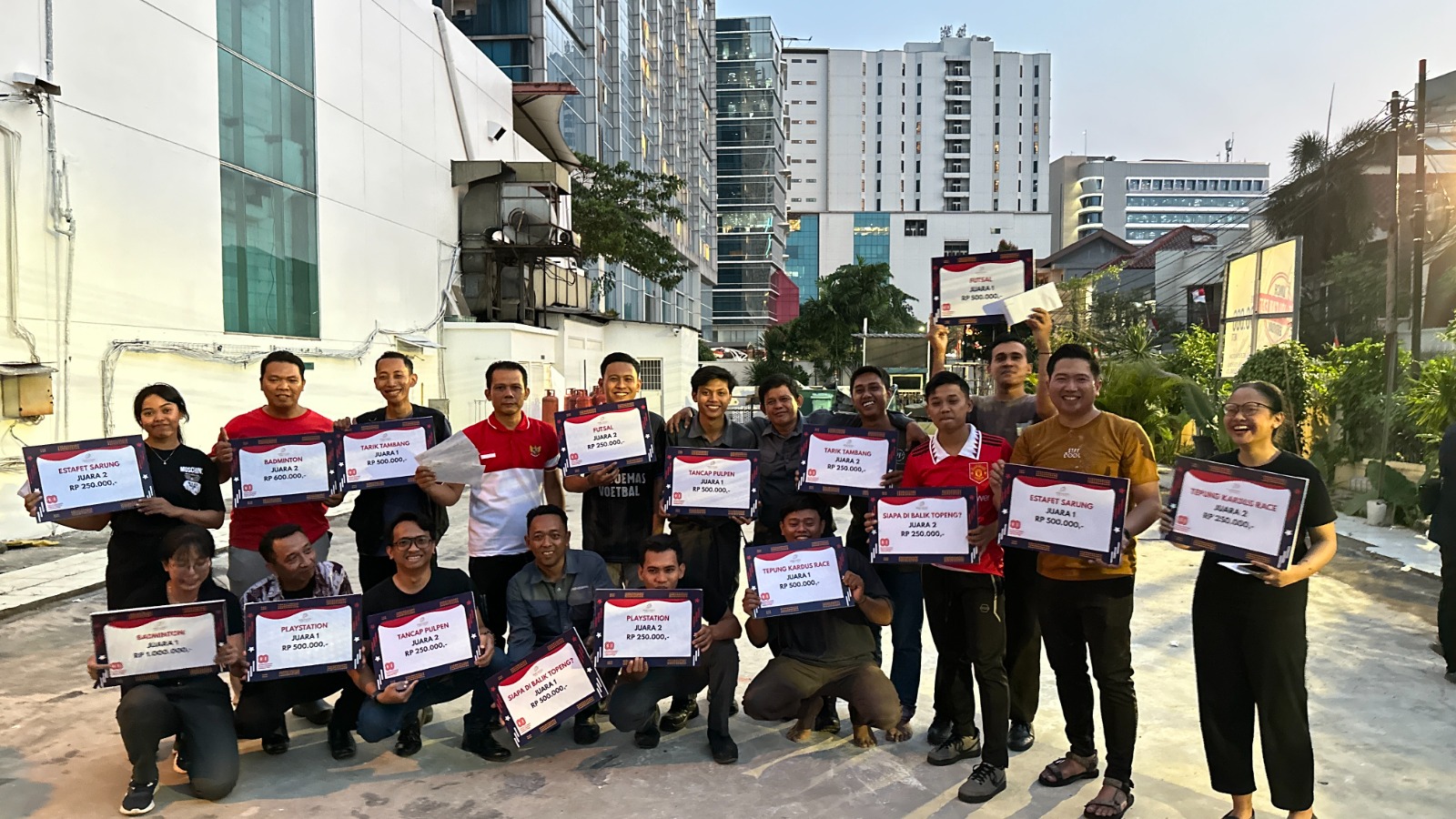 PARK HOTEL CAWANG – JAKARTA RAYAKAN HUT ke-80 RI & ANNIVERSARY PT PP DENGAN DEKORASI TEMATIK DAN SEMANGAT KEBERSAMAAN